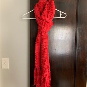 HOLLISTER chunky knit scarf